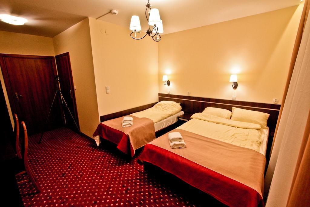 Hotel Milord Pultusk Exterior photo