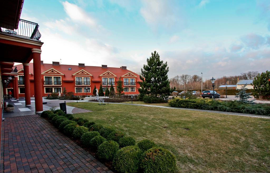 Hotel Milord Pultusk Exterior photo