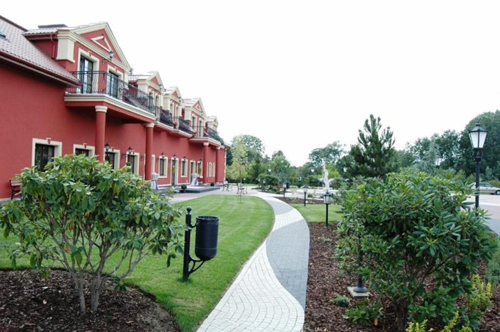 Hotel Milord Pultusk Exterior photo