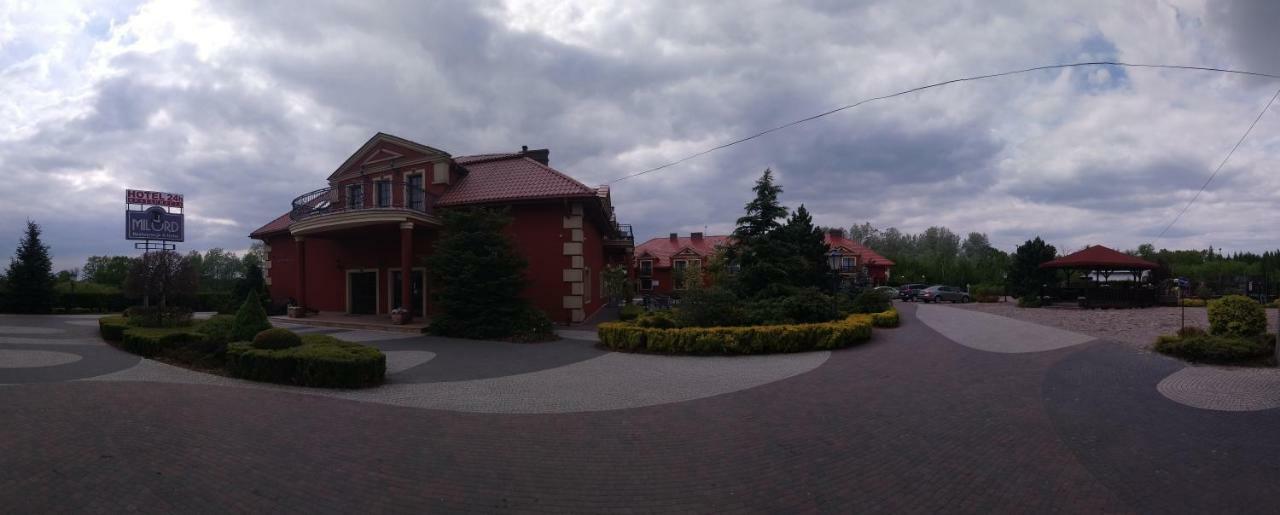 Hotel Milord Pultusk Exterior photo